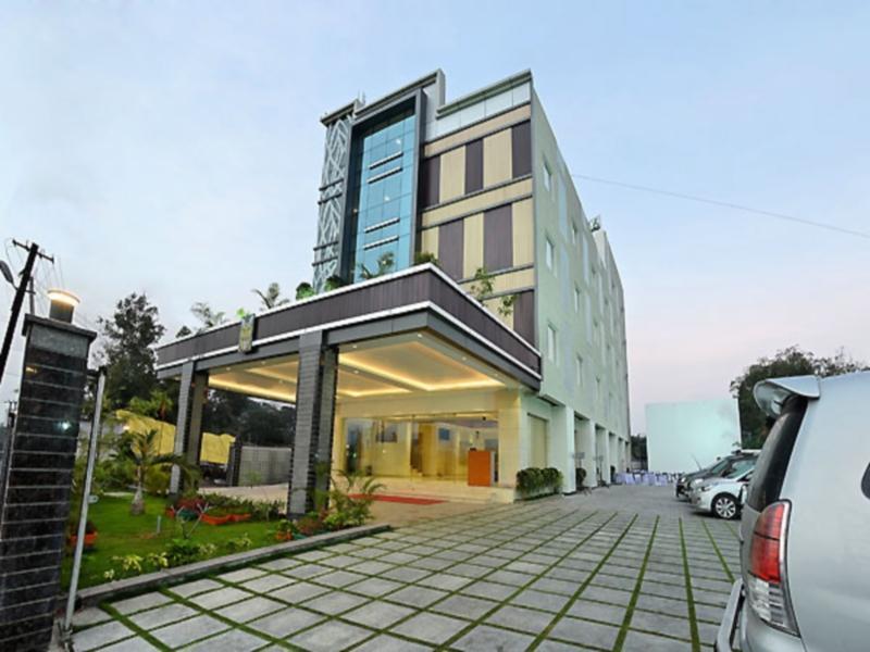 Poppys Anukula Residency Vellore Extérieur photo